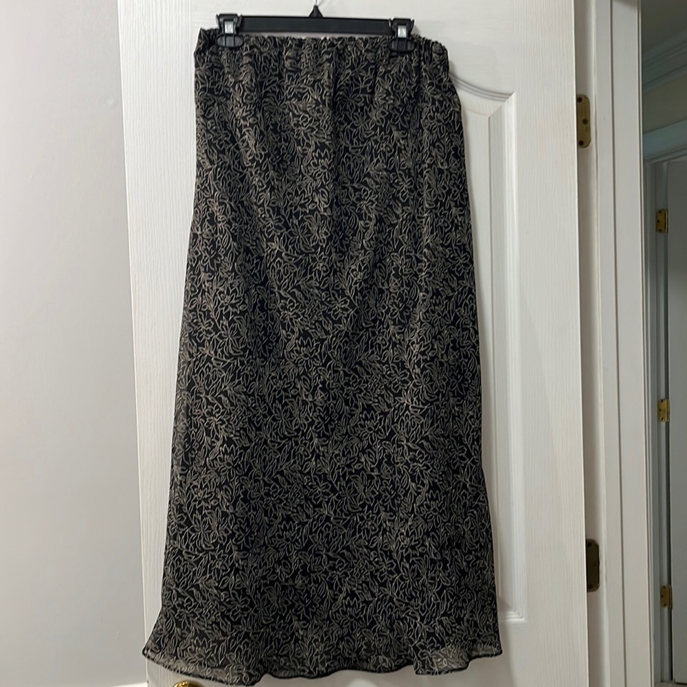 Motherhood maternity skirt- Black and Tan- lightweight